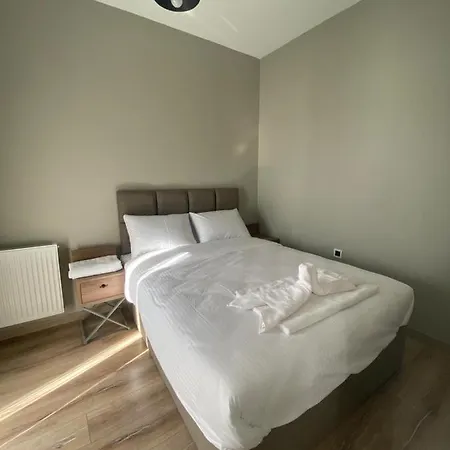 Aden Life Apartment *